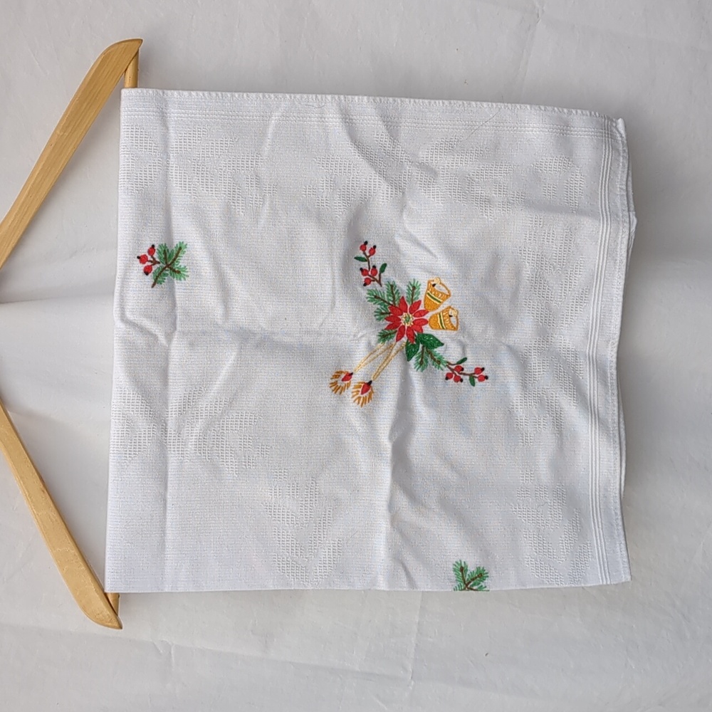 Christmas square tablecloth 29 x 29"